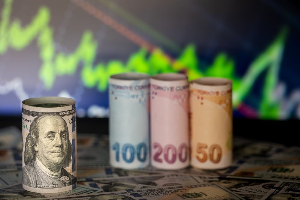 Dolar/TL'den rekor üstüne rekor! Bir eşik daha aşıldı