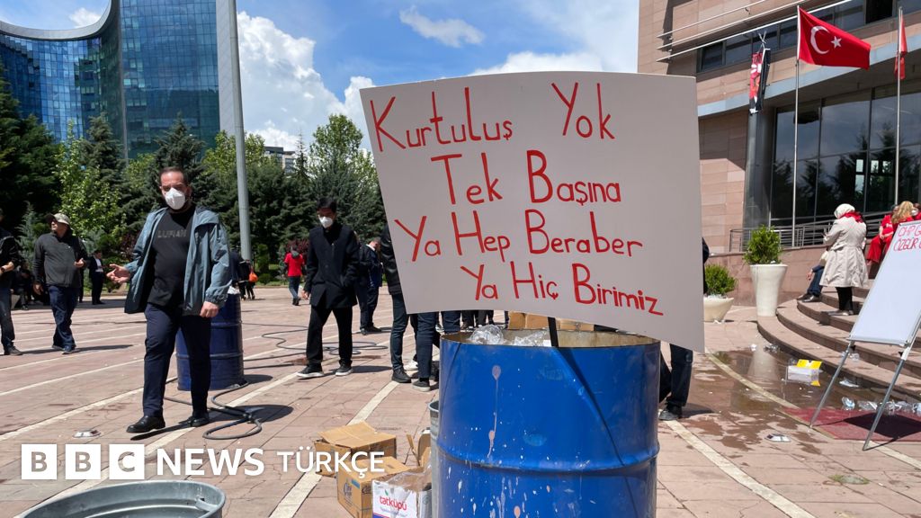 CHP Genel Merkezi'nde arbede: Valilik polise talimat verildi臒ini a莽谋klad谋
