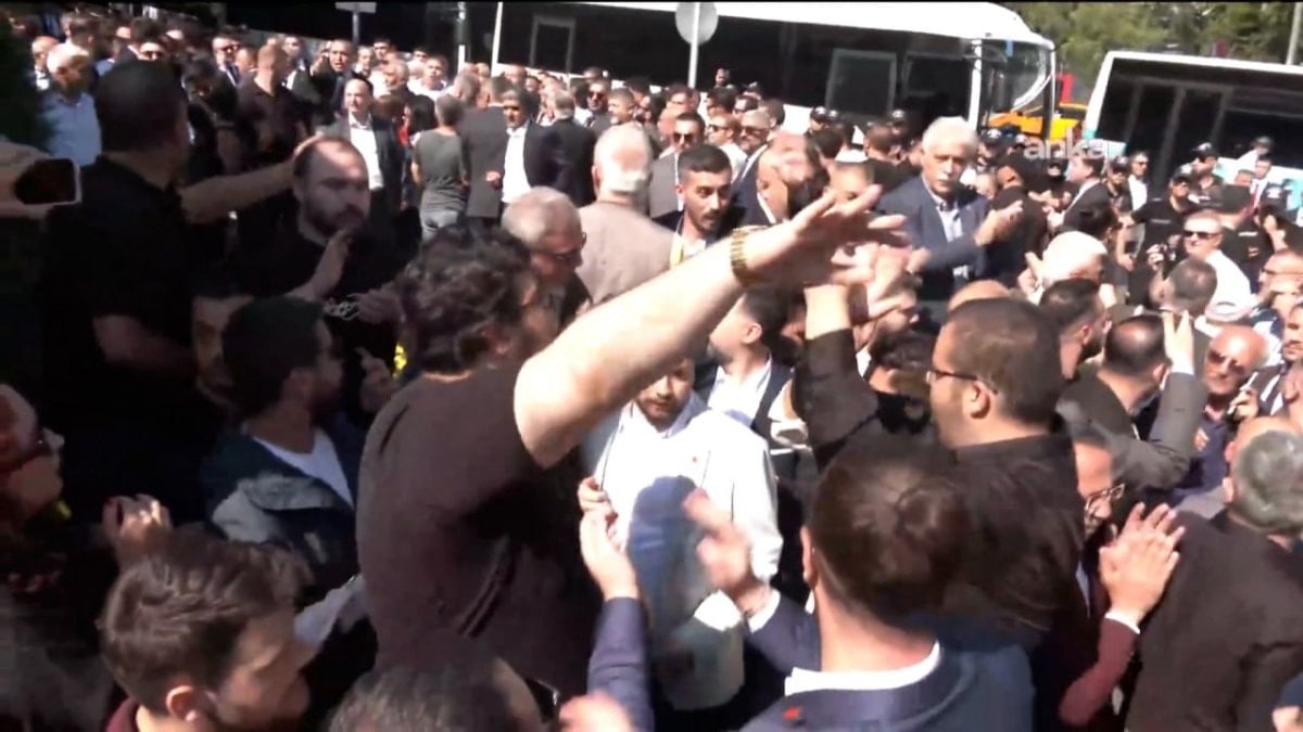 Meclis'te CHP gerginliği: TBMM Dikmen Kapısı önünde arbede çıktı
