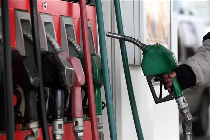 Motorine yine zam geliyor: Litresi 80 lirayı geçecek